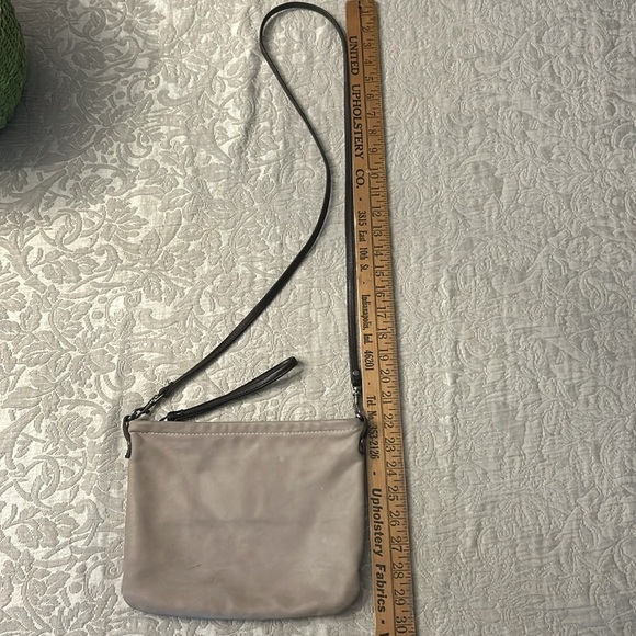 Rough and Tumble leather shoulder purse - Picture 9 of 10